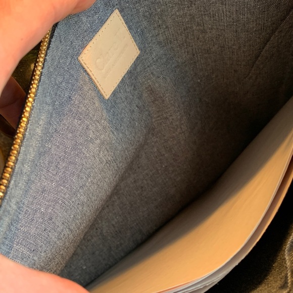 Authentic CLARE V Suede leather/leather strap zip top clutch/Crossbody - Picture 11 of 15